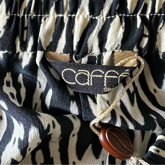 NWT Caffe Women’s Swim Shorts Coverup Black Cream Size Small - Picture 4 of 10